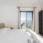 Apartmán Exclusive Seafront 3 By Pikhost *