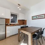 Exclusive Seafront 3 By Pikhost Apartmán Vlorë
