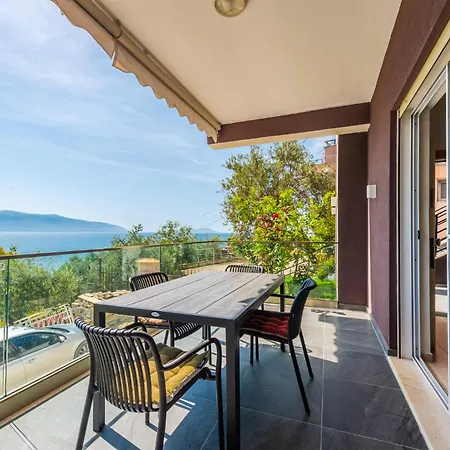 Exclusive Seafront 3 By Pikhost Apartmán