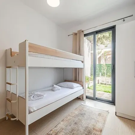 Exclusive Seafront 3 By Pikhost Apartment Vlore