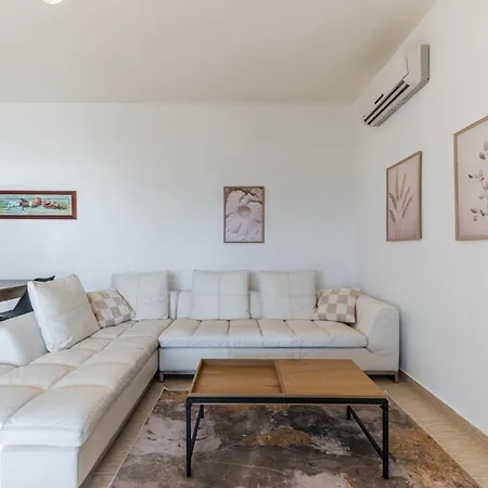 Exclusive Seafront 3 By Pikhost Vlore