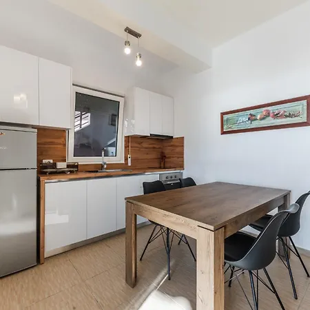 Exclusive Seafront 3 By Pikhost Apartament Wlora