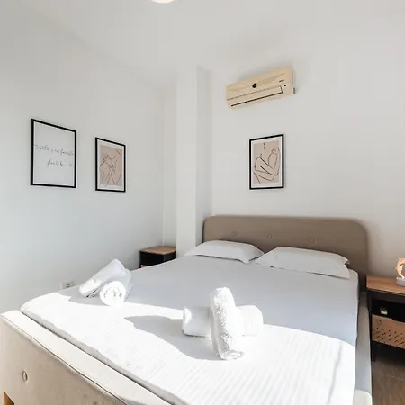 Exclusive Seafront 3 By Pikhost Apartament Wlora