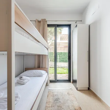 Apartment Exclusive Seafront 3 By Pikhost *