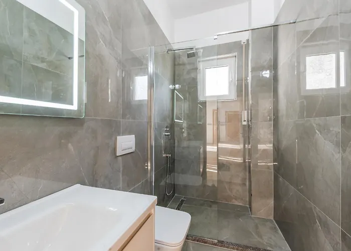 Exclusive Seafront 3 By Pikhost Vlore