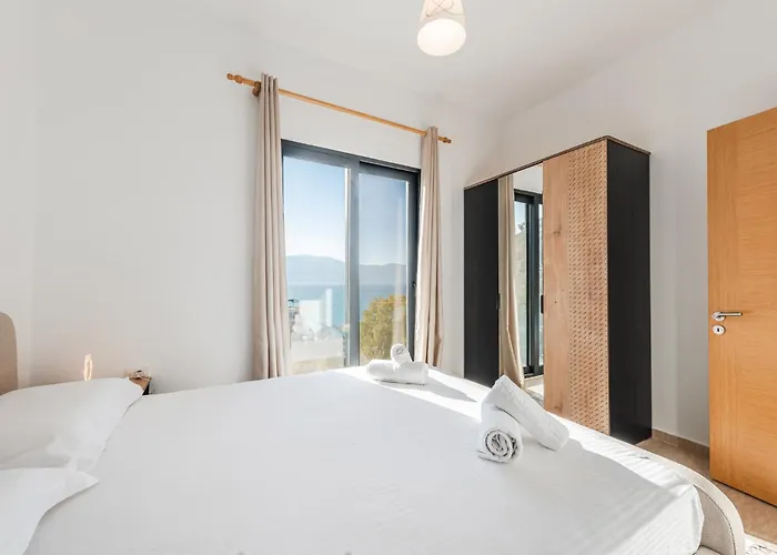 Exclusive Seafront 3 By Pikhost Apartment Vlore