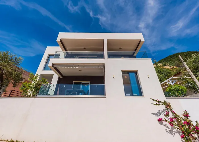 Exclusive Seafront 3 By Pikhost *