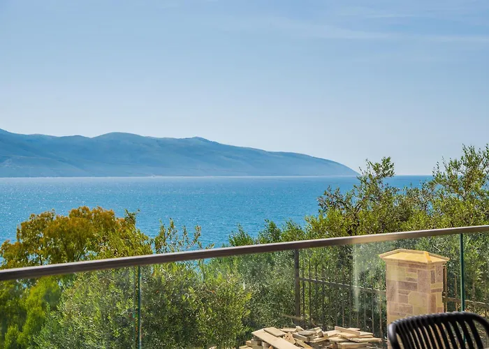 Apartment Exclusive Seafront 3 By Pikhost *