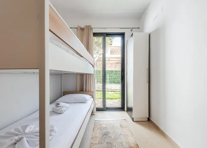 Apartment Exclusive Seafront 3 By Pikhost *